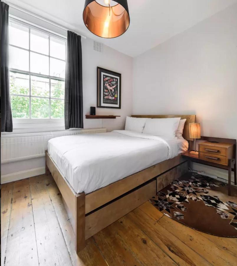 Traditional Victorian 2 Bed In Cobbled Street + Mod Cons - Full Home London Exterior foto