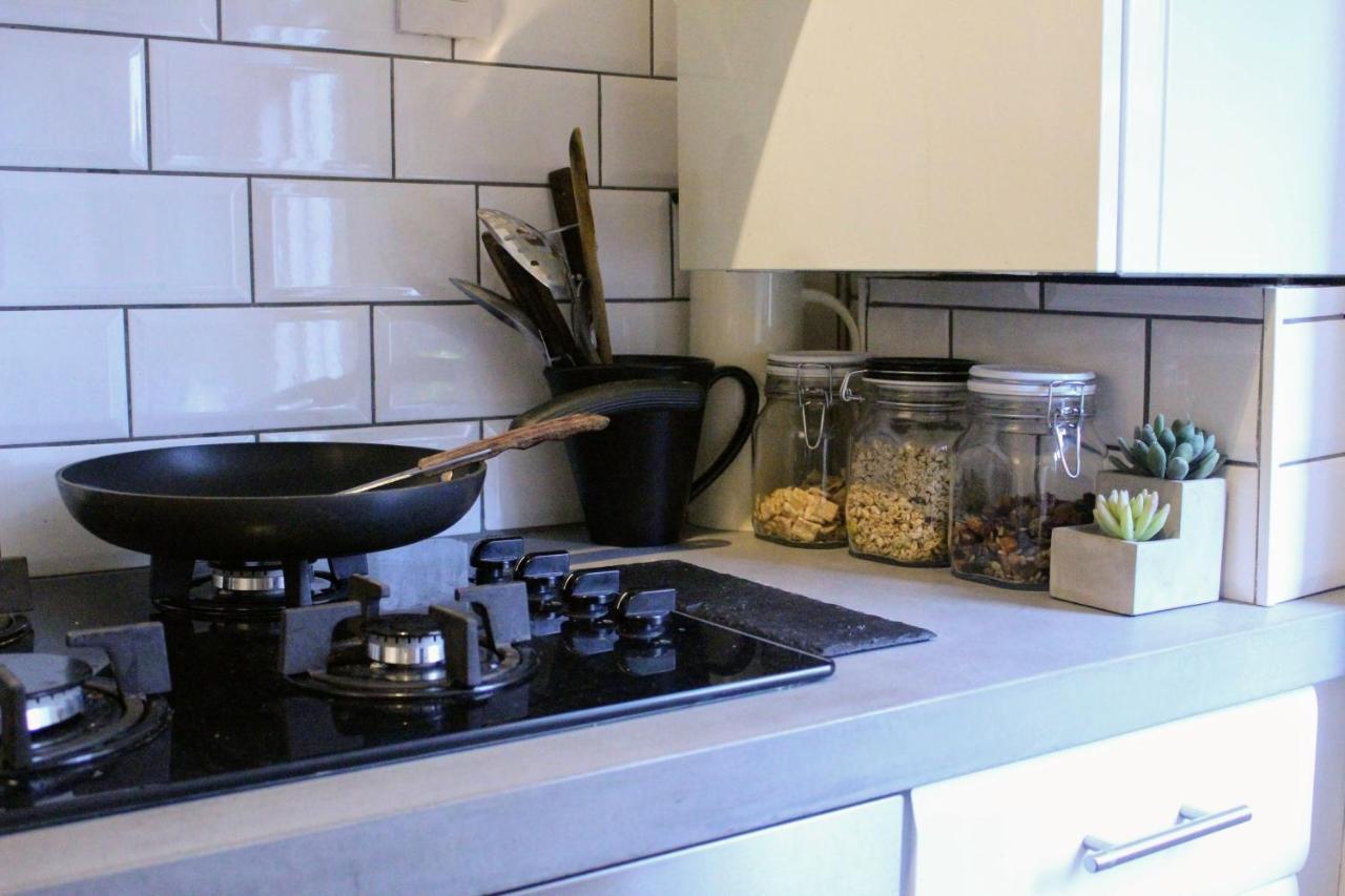 Traditional Victorian 2 Bed In Cobbled Street + Mod Cons - Full Home London Exterior foto