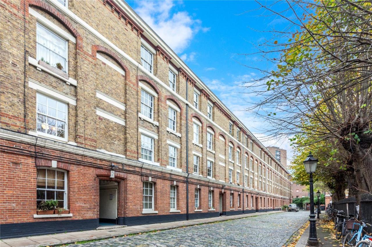 Traditional Victorian 2 Bed In Cobbled Street + Mod Cons - Full Home London Exterior foto